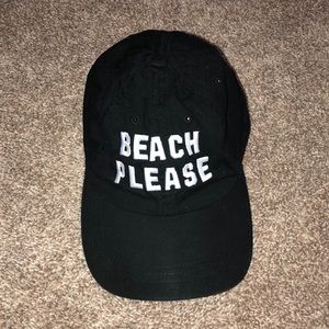Beach please PInk hat‼️‼️
